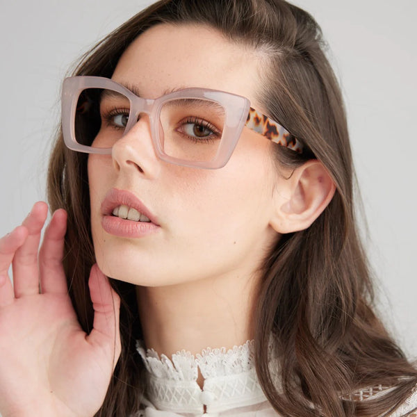 Captivated Eyewear Cleo Beige/toroiseshell