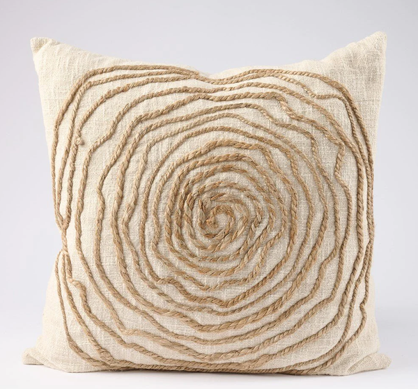 Eadie Mano Cushion, Ivory/Natural