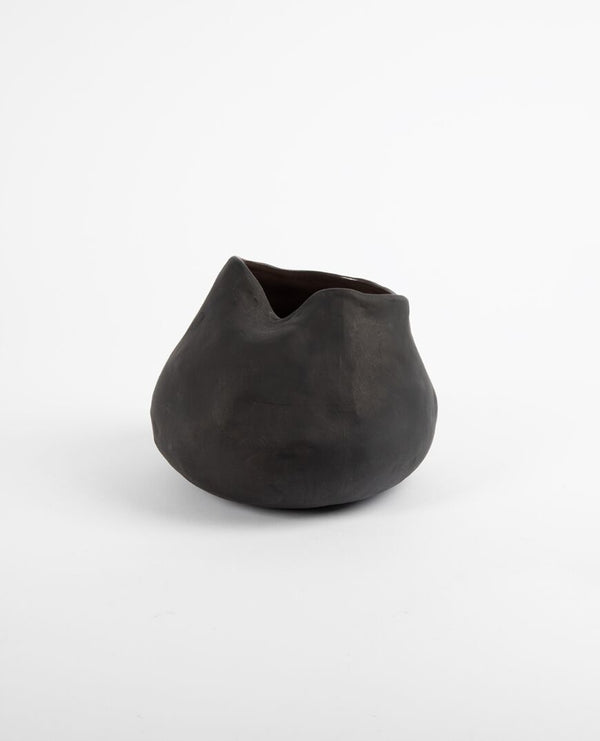 Gaia Vase, Black