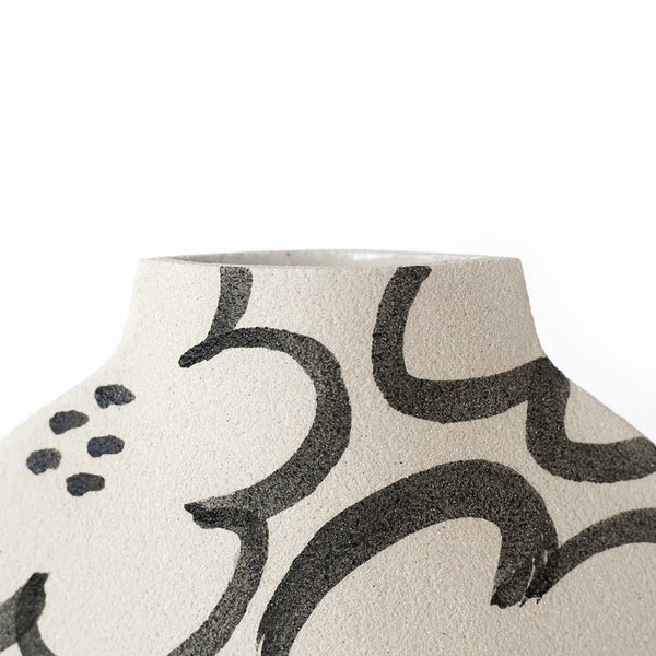 Ceramic Vase 'Camelia'