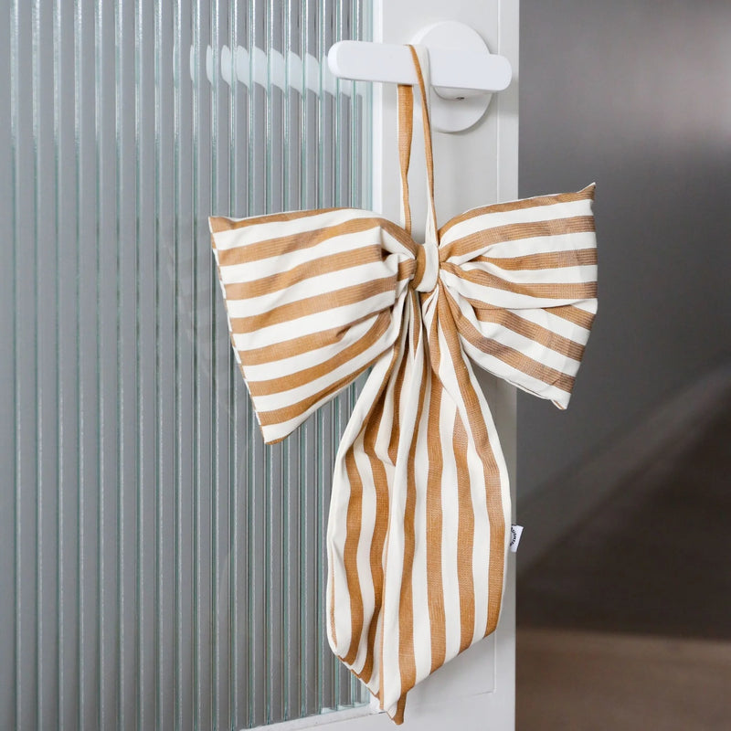 Designstuff LUVA Hanging Bow