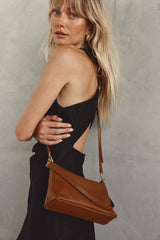 Vestirsi Ashley Tan Leather Crossboddy Bag