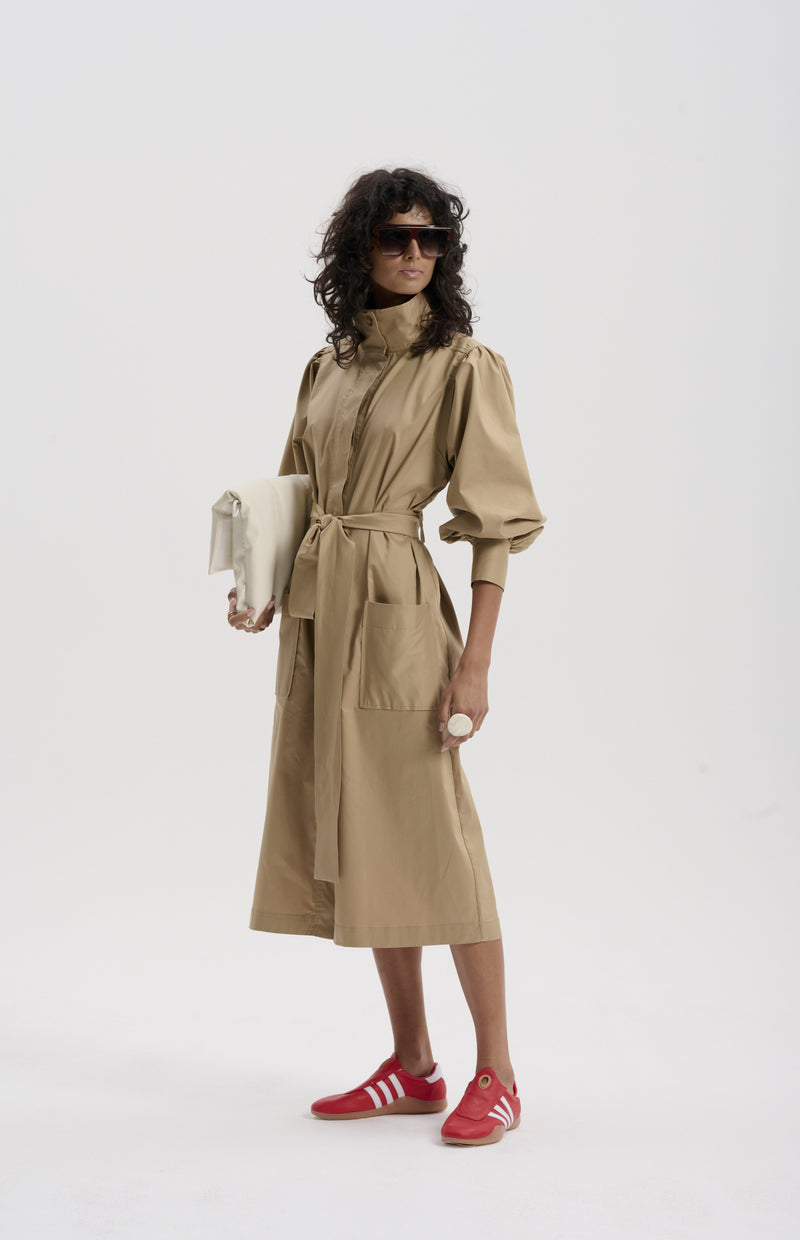 le stripe Trench with Storm Collar, Camel