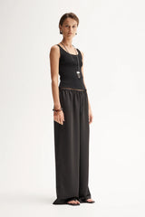 Elka Mina Pant, Black