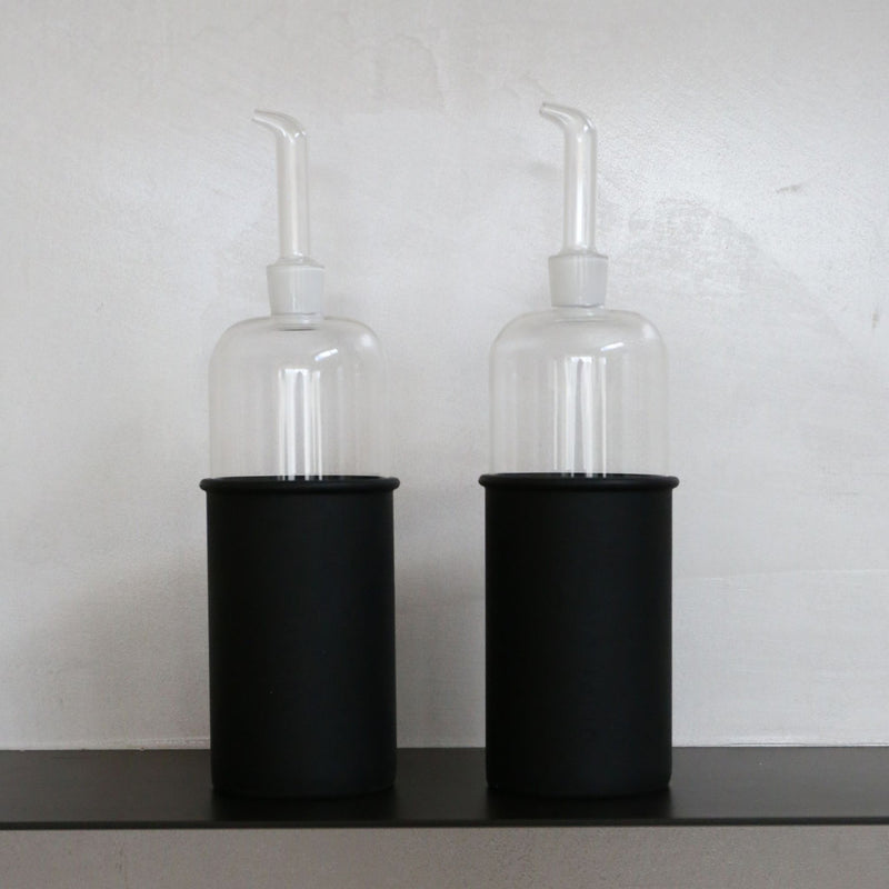 Rund Oil & Vinegar Bottle Set, Black