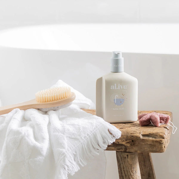 Al.ive Apple Blossom Bubble Bath