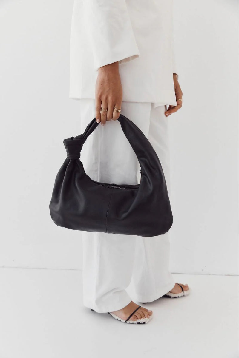 Vestirsi Allegra Black Knot Cresent Bag