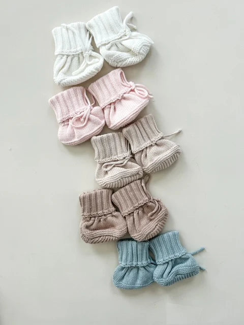 Cuff Newborn Lace Booties, Baby Pink
