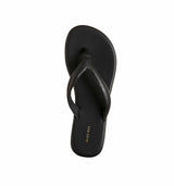 Alias Mae Henna Thong, Black