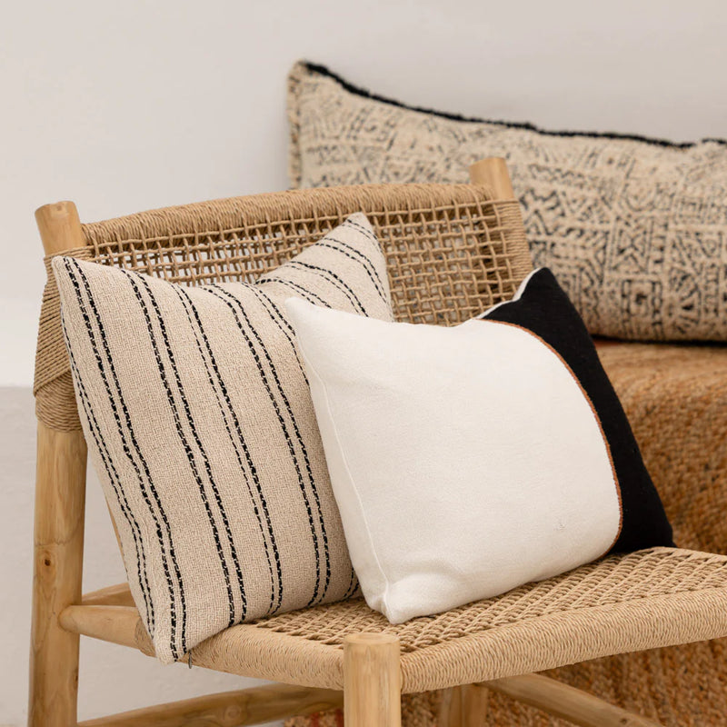 Eadie Alba Cushion, Black