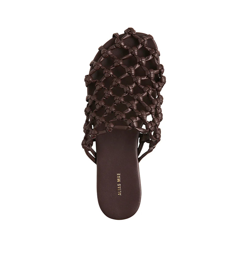 Alias Mae Hezu Mule, Chocolate
