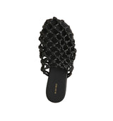 Alias Mae Hezu Mule, Black