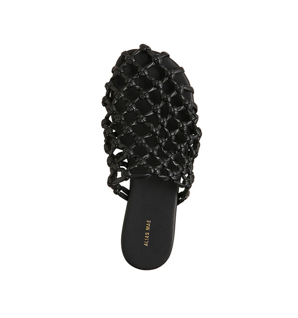 Alias Mae Hezu Mule, Black