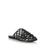 Alias Mae Hezu Mule, Black