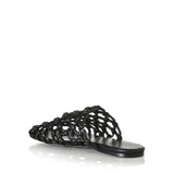 Alias Mae Hezu Mule, Black