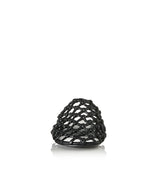 Alias Mae Hezu Mule, Black