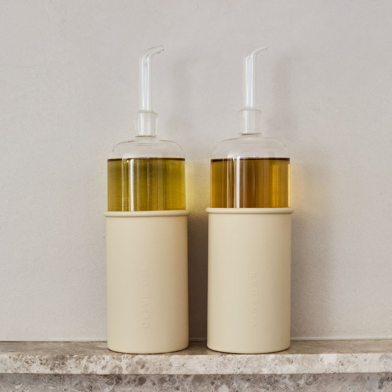 Rund Oil & Vinegar Bottle Set, Sand
