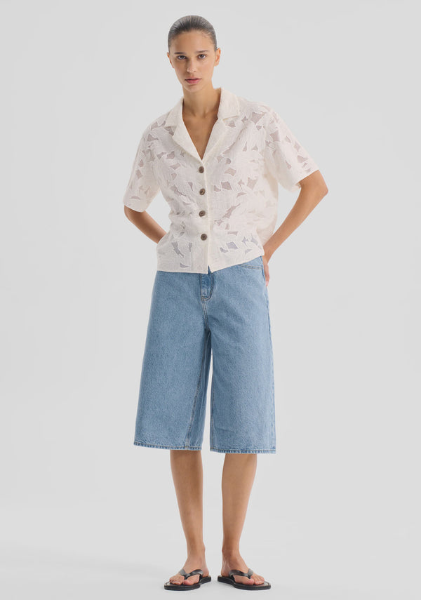 Morrison Hendrix Denim Bermuda, Light Blue