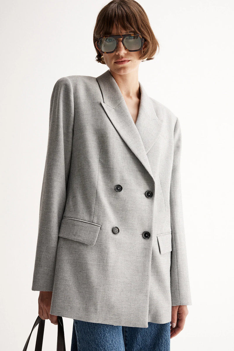Elka Ira Blazer, Check