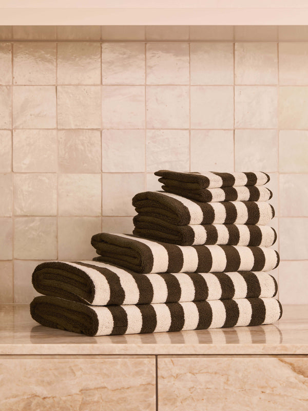 L&M Raye Olive Towel