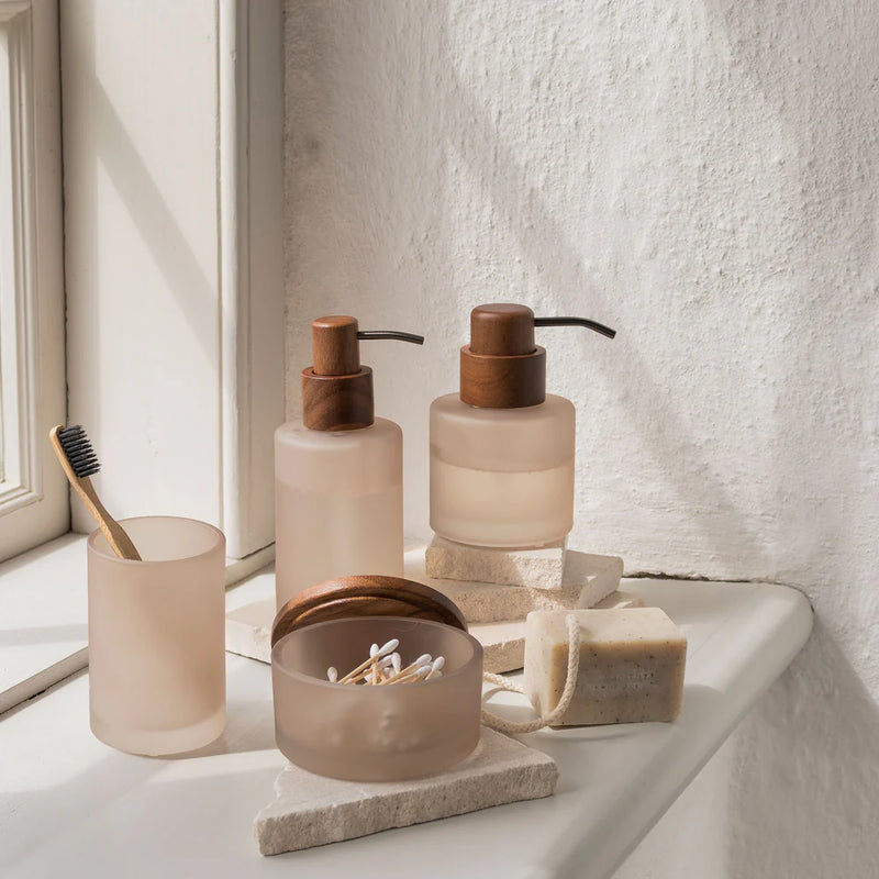 Mette Ditmer Modest Jar, Kit