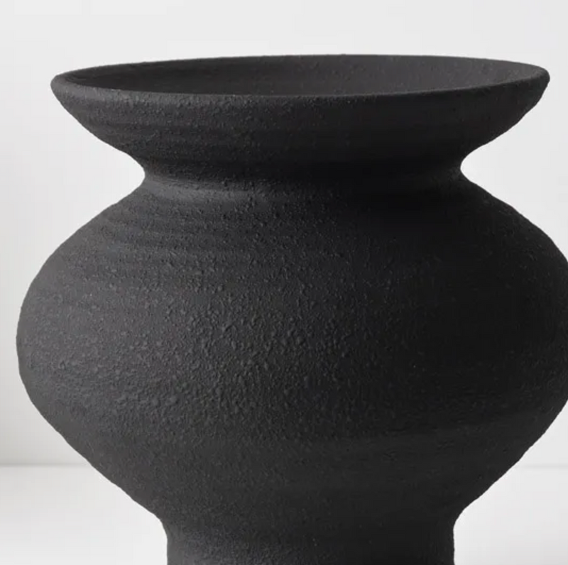 Ola Pot, Black