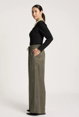Eb + Ive Calista Pant, Pampas