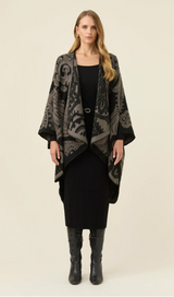 Lucia Cape, Charcoal