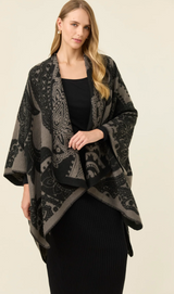 Lucia Cape, Charcoal