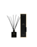 Amber & Sandalwood Reed Diffuser