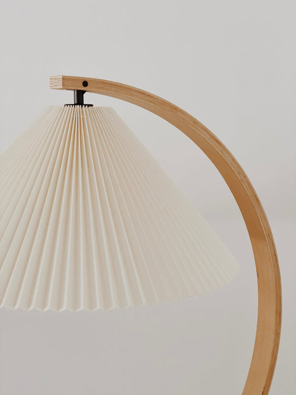 Nuage Pleated Floor Lamp, Natural Shade