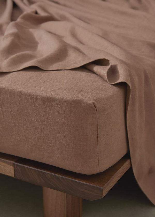 QB Ravello Linen Fitted Sheet Biscuit